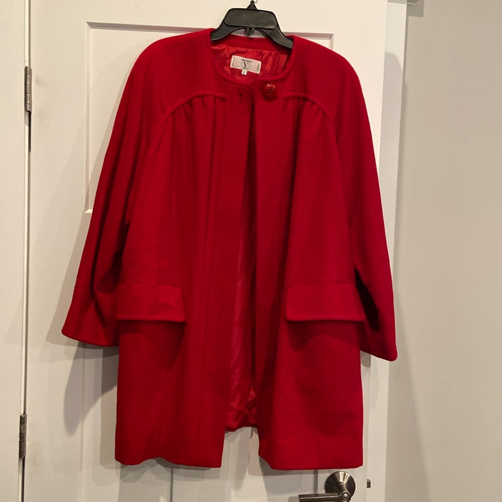 Beautiful red Valentino Miss V vintage swing coat cape size 10 / Italian 44